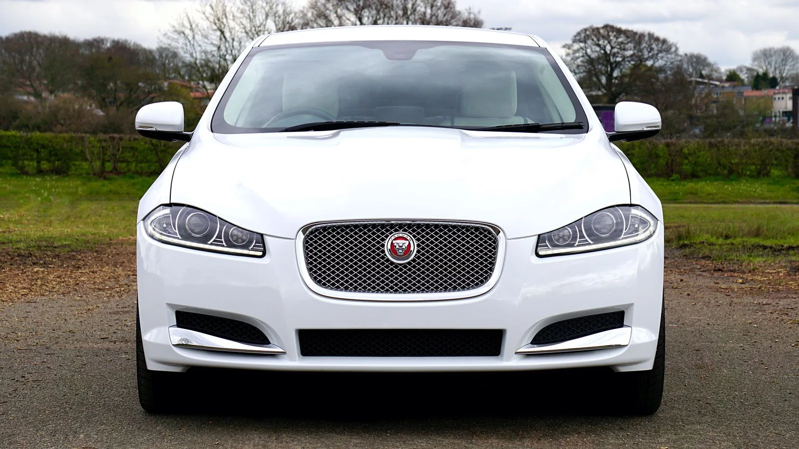 Jaguar XF – ремонт и диагностика на Jaguar във Варна