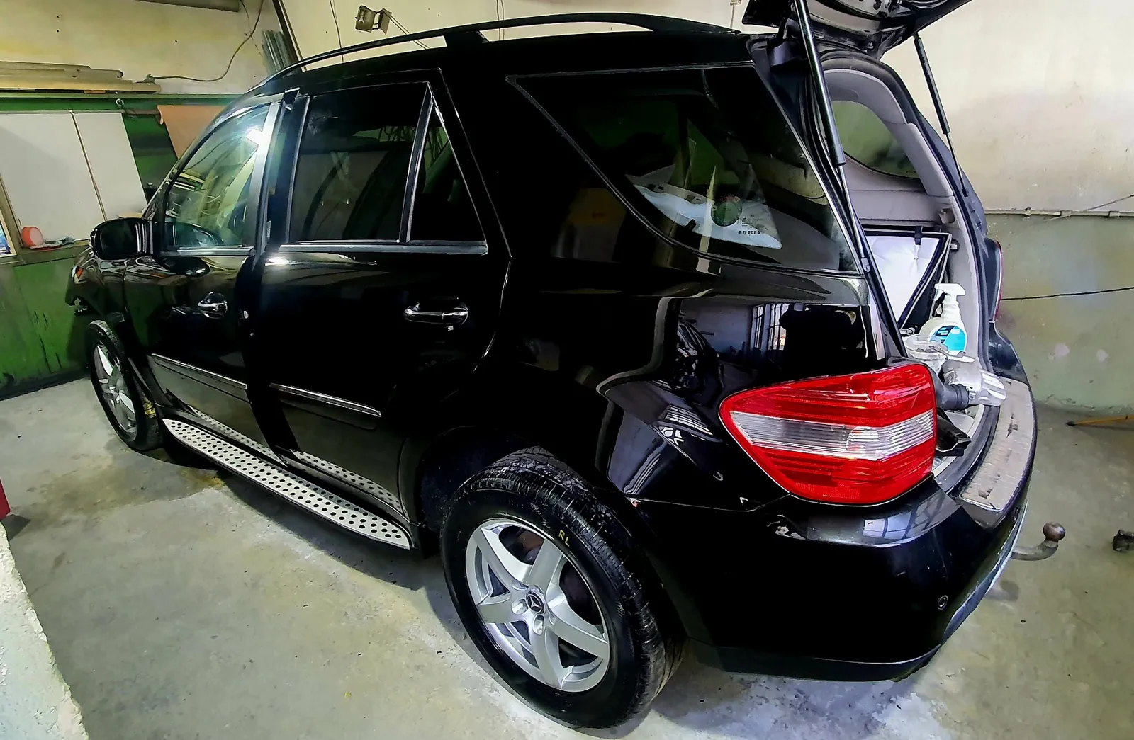 Mercedes ML след боядисване и полиране в сервиза